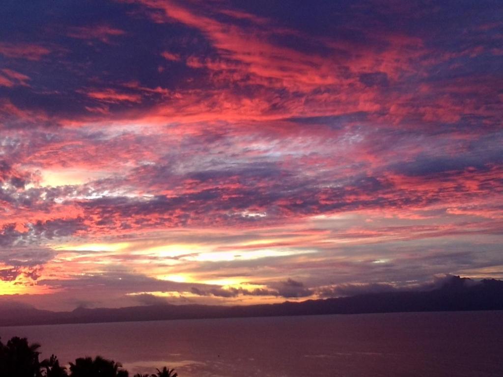 Korovesi Sunshine Villas Savusavu Rum bild