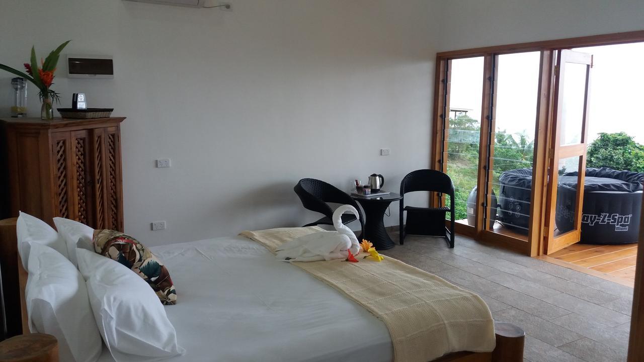 Korovesi Sunshine Villas Savusavu Exteriör bild
