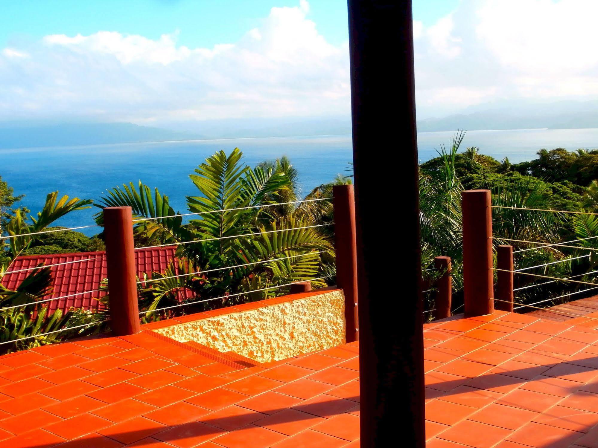 Korovesi Sunshine Villas Savusavu Exteriör bild